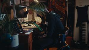 default video 1000x562 img