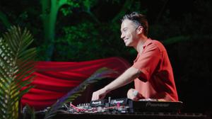 default video 1000x562 img