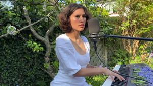 default video 1000x562 img