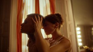 default video 1000x562 img