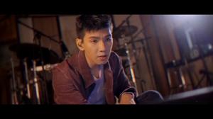 default video 1000x562 img