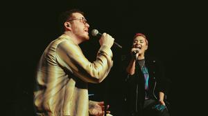 default video 1000x562 img