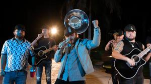 default video 1000x562 img