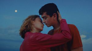 default video 1000x562 img