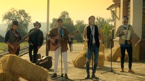 default video 1000x562 img