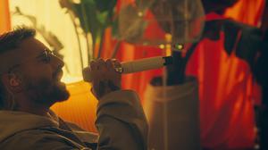 default video 1000x562 img