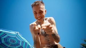 default video 1000x562 img