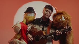 default video 1000x562 img