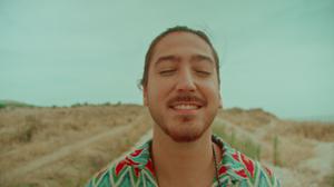 default video 1000x562 img