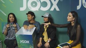 default video 1000x562 img