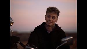 default video 1000x562 img