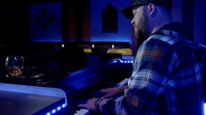 default video 1000x562 img