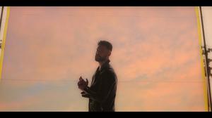 default video 1000x562 img