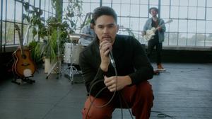 default video 1000x562 img