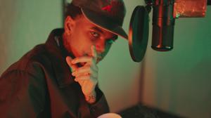 default video 1000x562 img