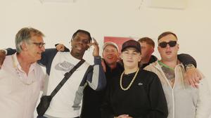 default video 1000x562 img