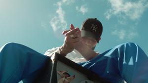 default video 1000x562 img