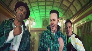 default video 1000x562 img