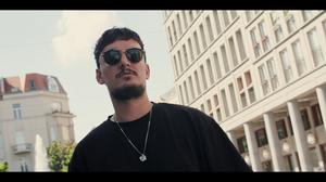 default video 1000x562 img