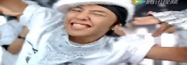 default video 1000x562 img