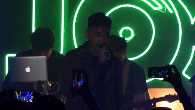 default video 1000x562 img