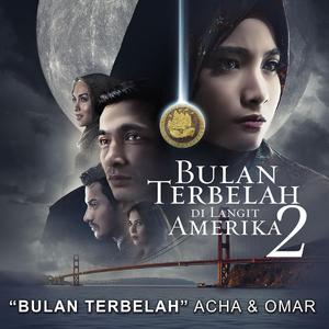 Dengarkan lagu Bulan Terbelah Di Langit Amerika Feat. Fazura nyanyian Ridho Rhoma dengan lirik