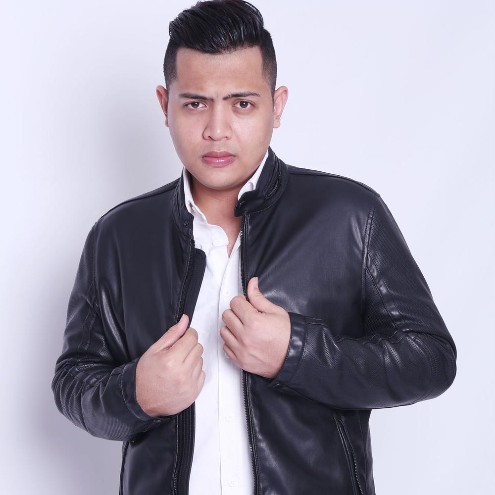 Download Saat Bahagia Feat Sheryl Shazwanie Mp3 Song Free Saat Bahagia Feat Sheryl Shazwanie By Ippo Hafiz Lyrics Online Joox