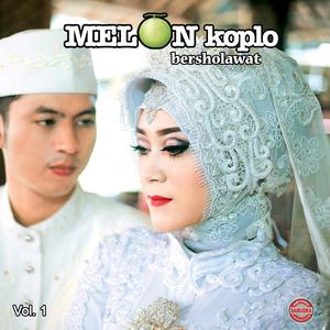 Listen to Ya Asyiqol Musthofa song with lyrics from Gus Hilmi