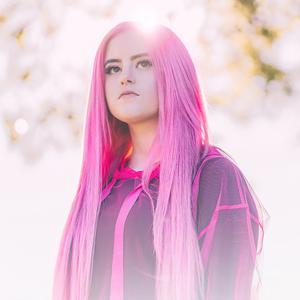 Kiiara ดาวน์โหลดและฟังเพลงฮิตจาก Kiiara