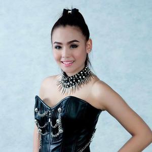 บัว กมลทิพย์