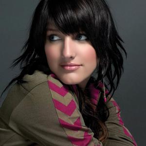 Ashlee Simpson ดาวน์โหลดและฟังเพลงฮิตจาก Ashlee Simpson
