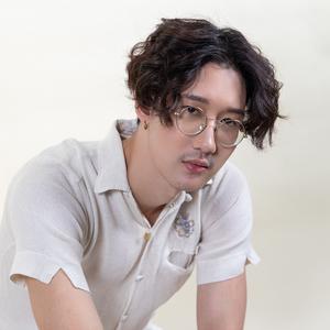 Alyn Wee ดาวน์โหลดและฟังเพลงฮิตจาก Alyn Wee