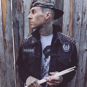 Travis Barker ดาวน์โหลดและฟังเพลงฮิตจาก Travis Barker