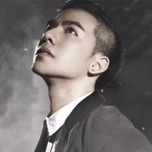 ต้น ธนษิต ดาวน์โหลดและฟังเพลงฮิตจาก ต้น ธนษิต