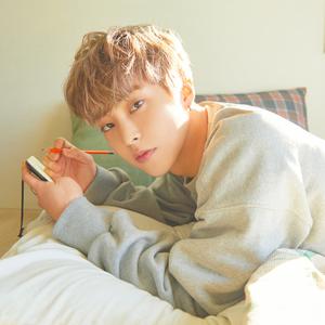 XIUMIN (EXO)