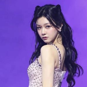 เพลย์ลิสต์ใหม่ ตกหลุมรักใน 1 วินาที | ลิสต์เพลง K-pop ที่มีเสน่ห์ร้ายกาจ